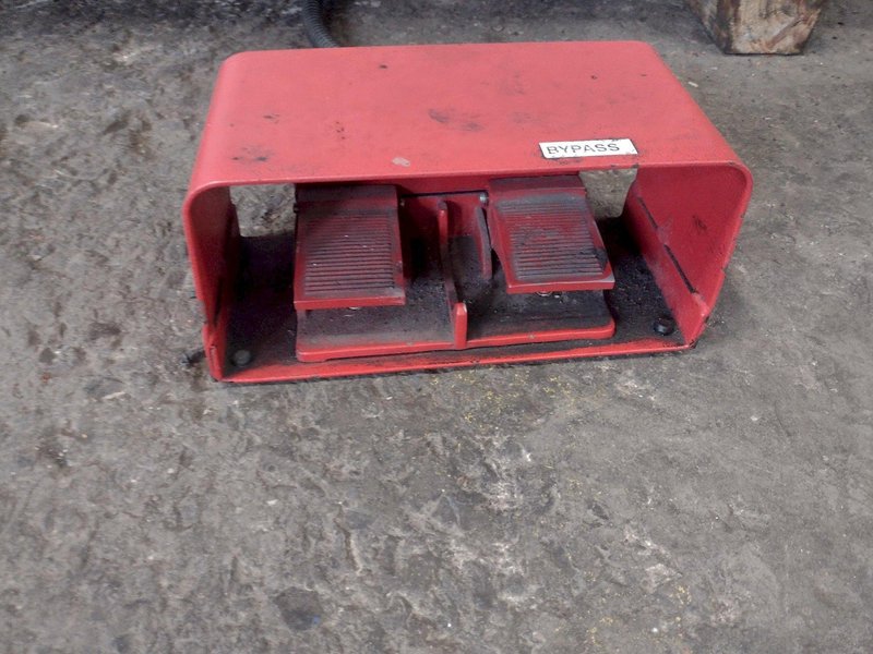 9.4" X 27" JONES &amp; SHIPMAN MODEL #FORMAT 15-700 CNC CYLINDRICAL GRINDER: STOCK #16131