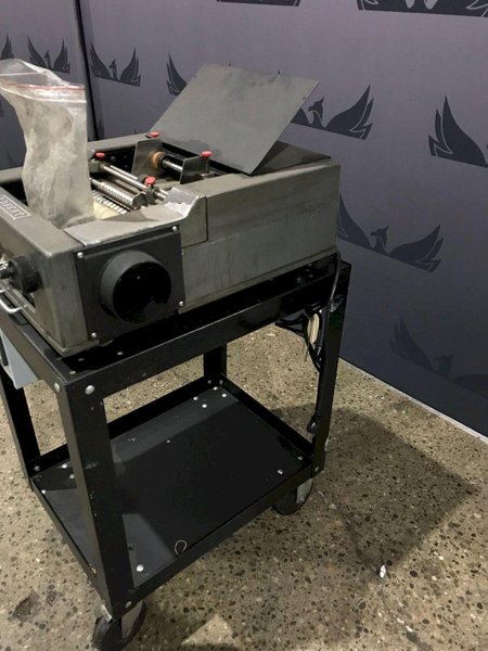 ADVENT LABEL APPLICATOR CO MODEL NO.200 WITH STANDING CART