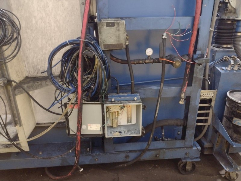 NORDSON POWDER COAT PAINT SYSTEM WITH FEEDER &amp; I-CONTROL: YOBRO #26208