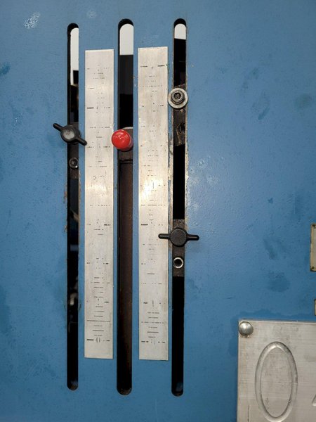 29.5 Ton Neff Model D25-5HS Bench Mounted Hydraulic Press, dual palms, 1995