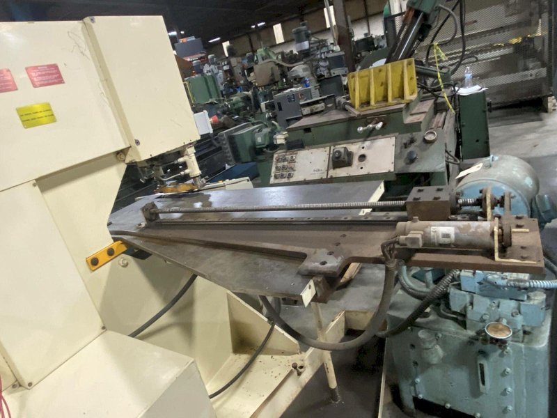 Geka PUMA 110/E-500 Punch w/ Semi-Paxy
