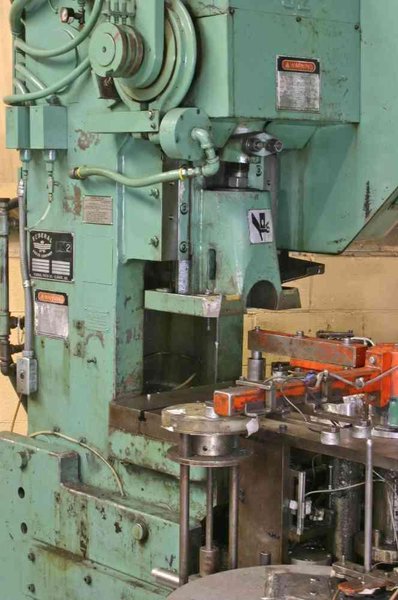 32 TON FEDERAL OBI NOTCHING PRESS: STOCK #51136