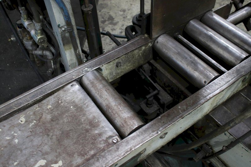WELLS MODEL #370 HORIZONTAL BAND SAW: STOCK #75328