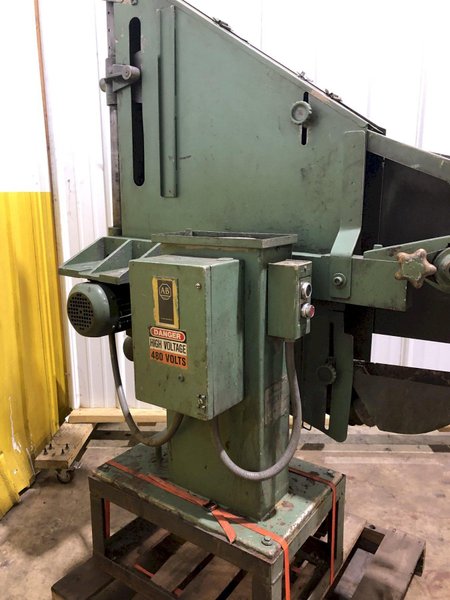 2-1/2" HAMMOND GRINDER MODEL UBG132 ABRASIVE BELT SANDER, LATHE ATTACHMENT: STOCK 17271