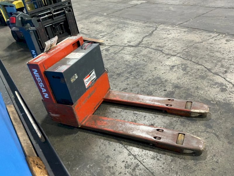 Nissan 4500 Lbs Electric Walkie Pallet Jack - Ewpn40
