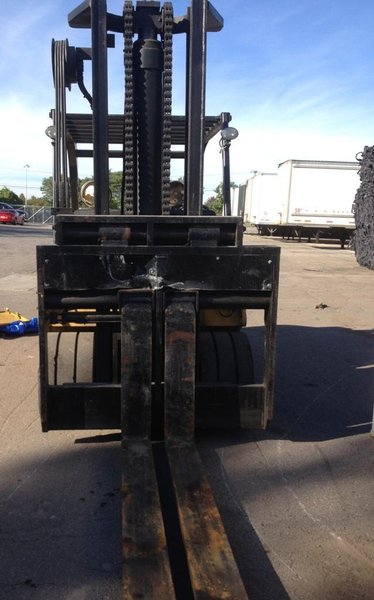 25,000 LB ROYAL FORKLIFT: STOCK #65025