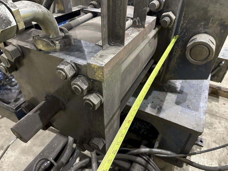200 TON (2-3/8" TO 9-5/8") DIAMETER TRUE GRIT MODEL CT200 HYDRAULIC TUBE &amp; PIPE PUSH POINTER / END FORMER/ SWAGING PRESS: STOCK #22399