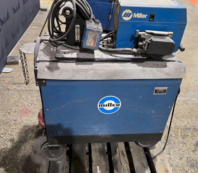 MILLER DELTAWELD 450 ARC WELDER WITH WIRE FEEDER AND CART USED