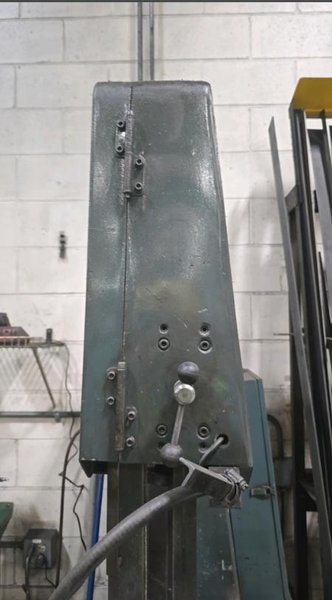 1 - PREOWNED TANNEWITZ VERTICAL BANDSAW