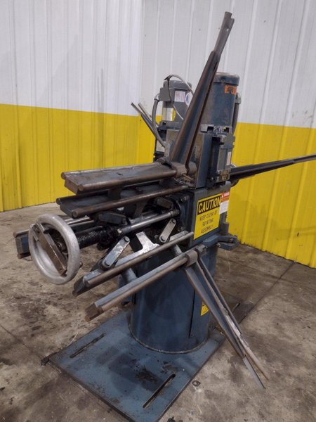 1,600 X 18" CWP MODEL #2RDM MOTORIZED DOUBLE END COIL REEL UNCOILER: YOBRO #24498