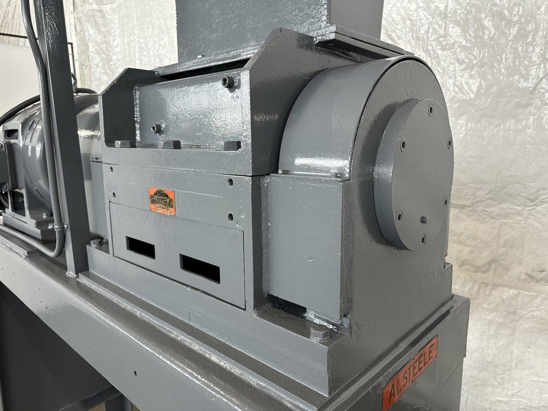 18" WIDE ALL-STEEL MODEL 18X SHREDDER. STOCK # 0310022