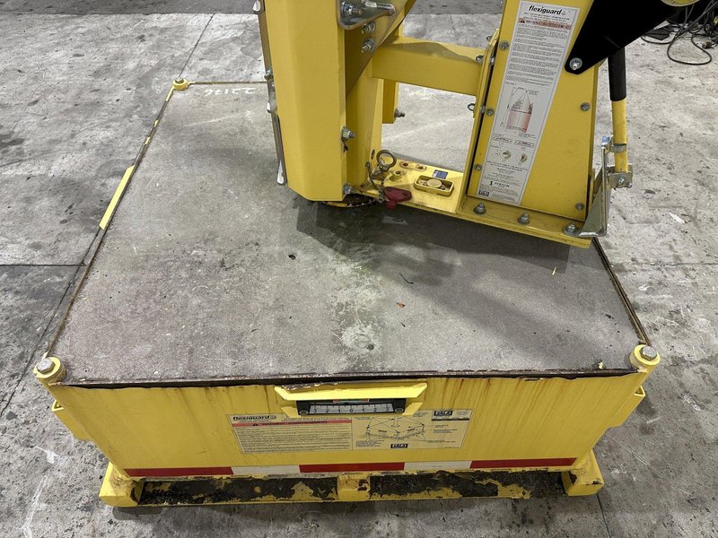 20' HIGH SALA MODEL #8530558 JIB STYLE FALL ARREST SAFETY SYSTEM: STOCK #22176
