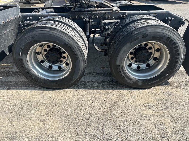 2020 Peterbilt 579 1XPBDP9X4LD650676