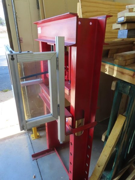 Shopmaster CP 100 H Frame Shop Press- Auction Item