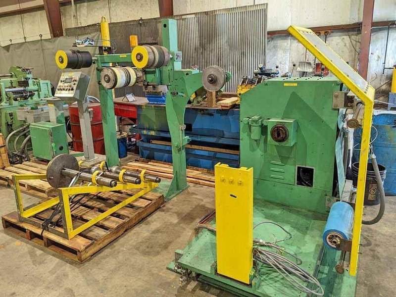 2,000# x 10" Progressive Traverse Wind Recoiler