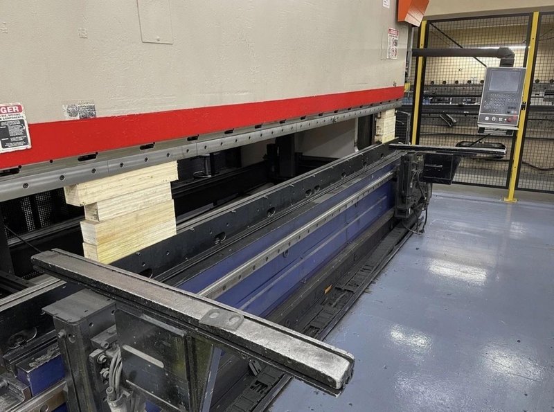 320 Ton x 13′ Bystronic PR 320X4100 Hydraulic Press Brake, 2007 – 6 Axis Backgauge