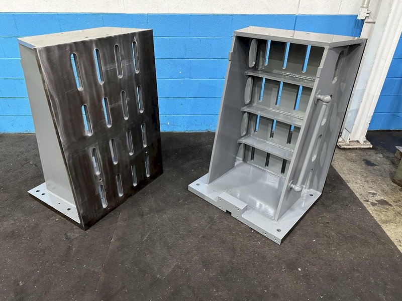 1 SET OF 47" X 33" X 27" G &amp; L HEAVY DUTY ANGLE PLATE: STOCK #77725