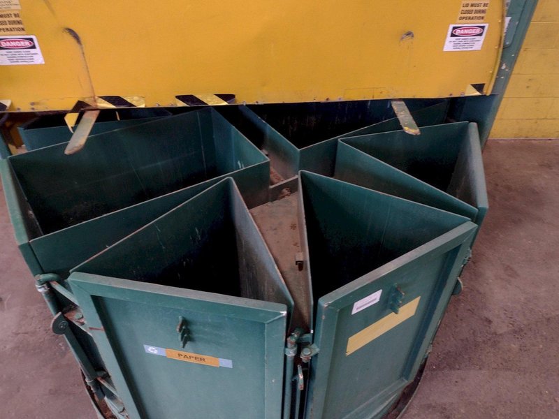 8 CHAMBER ENVIRO-PAK MODEL #R6X2 RECYCLING COMPACTOR: STOCK #16416