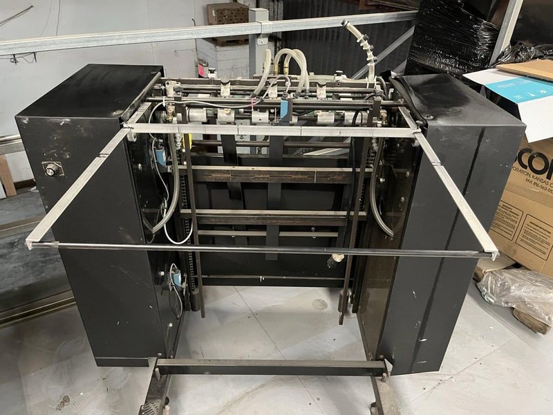 Graphic Wizard Vividcoater XDC 530 Micro UV Coater for Coating Paper or Paperboard, Includes Feeder