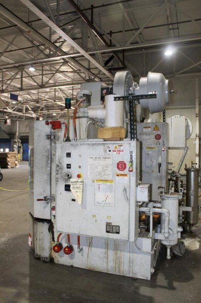 40" X 40" BETTER ENGINEERING MODEL #F4000-LXP ROTARY TABLE PARTS WASHER: YOBRO #24041