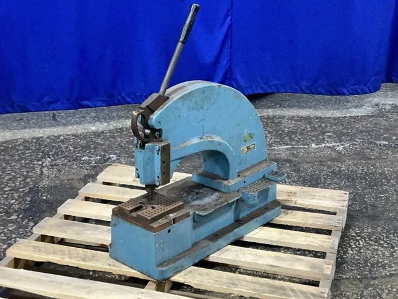 Manual Punch Press Di-acro - 2