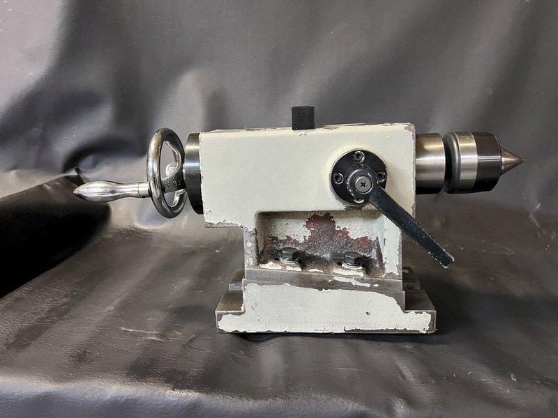 Yuasa DMNC-22101 4th Axis CNC Rotary Table 8.5" Chuck Tailstock Fanuc Motor