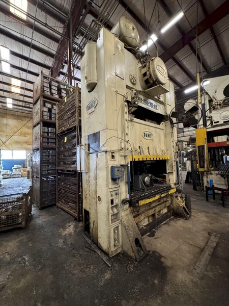 250 TON DANLY S2-250-72-42 STRAIGHT SIDE DOUBLE CRANK PRESS. STOCK # 0341625