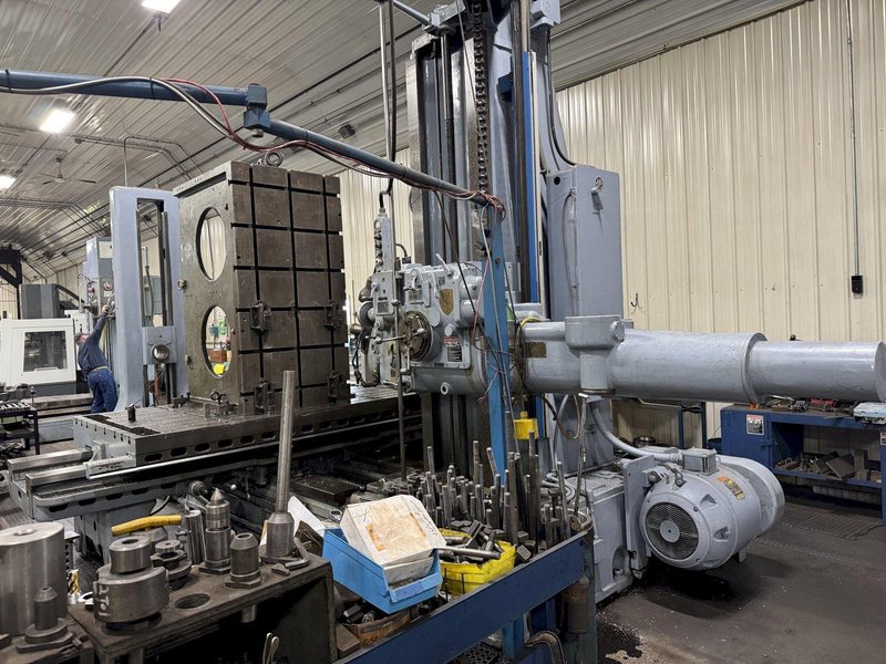 5" Giddings &amp; Lewis Model 350T Table Type Horizontal Boring Mill