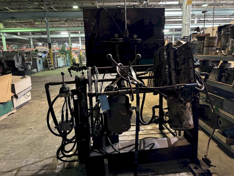 Dependable model 200sa shell core machine s/n 916 with gas panel and hydraulic unit