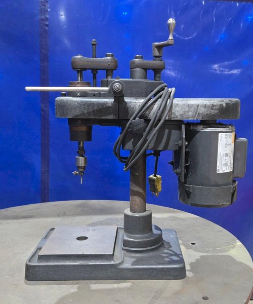 HAMILTON TOOL CO VARIMATIC VARIABLE SPEED DRILL PRESS 1/4 HP115/208V USED
