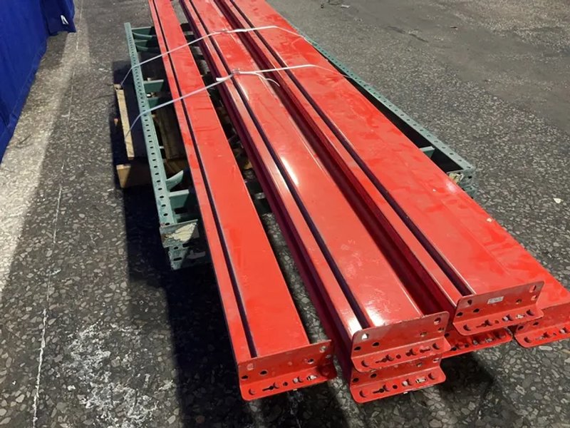 42" X 96" Pallet Racking - Teardrop