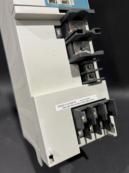 Mitsubishi CNC Servo Drive Unit MDS-C1-V2-3535-N MDSC1V23535N