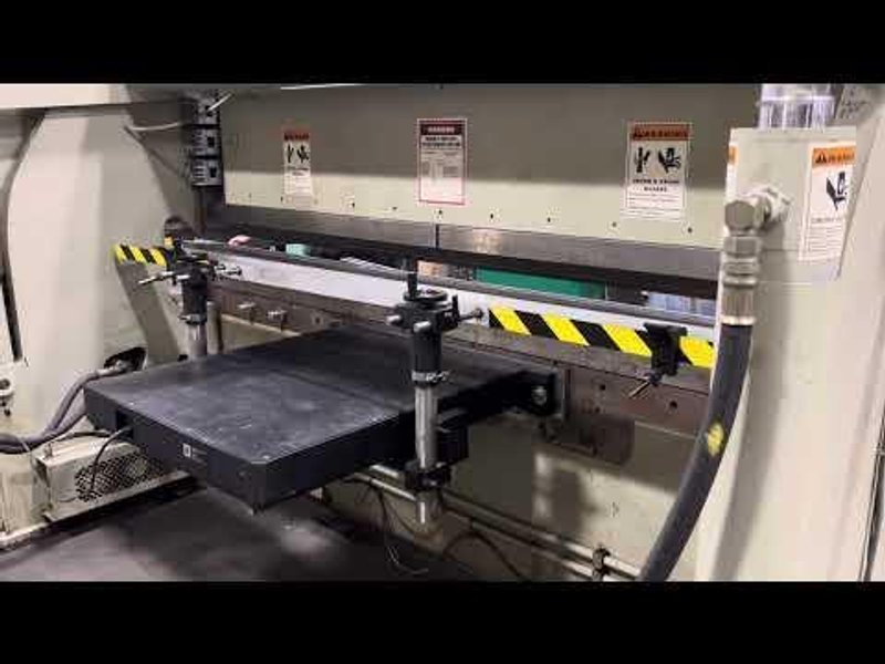 USED ACCURPRESS 130 TON X 10' HYDRAULIC CNC PRESS BRAKE MODEL 713010 Year: 2000