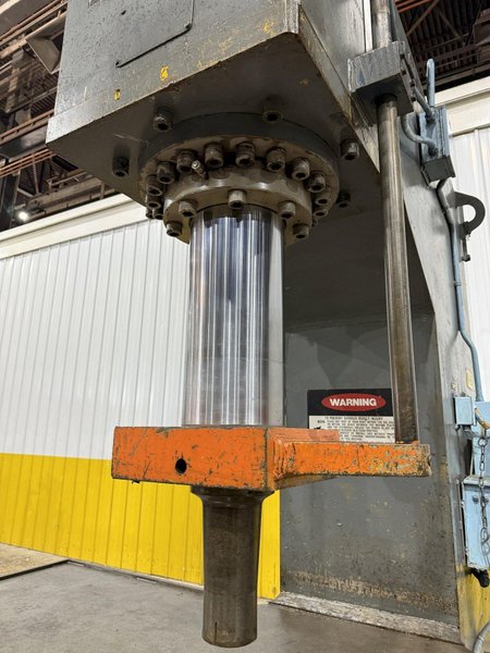 150 TON WILLIAMS &amp; WHITE HYDRAULIC C-FRAME STRAIGHTENING PRESS 24" STROKE: YOBRO #24086
