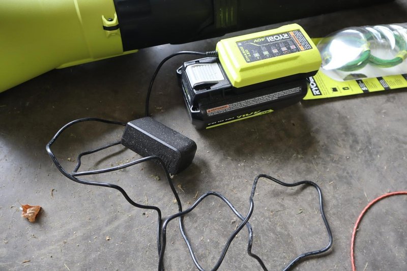 Ryobi Cordless Leaf Blower and Weed Whip with Ryobi 40V Lthium Battery and Charger- Auction Item