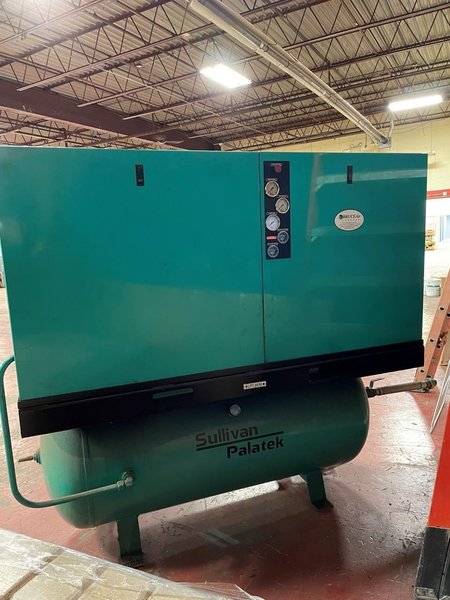25 HP Sullivan-Palatek 25D4J Rotary Screw Air Compressor, 2004