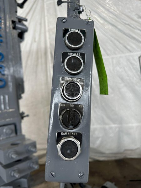 36" ROCKFORD MODEL SL HYDRAULIC VERTICAL SLOTTER. STOCK # 1159722