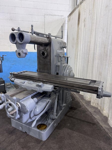 KEARNEY &amp; TRECKER MODEL 2K HORIZONTAL MILLING MACHINE: STOCK #80855