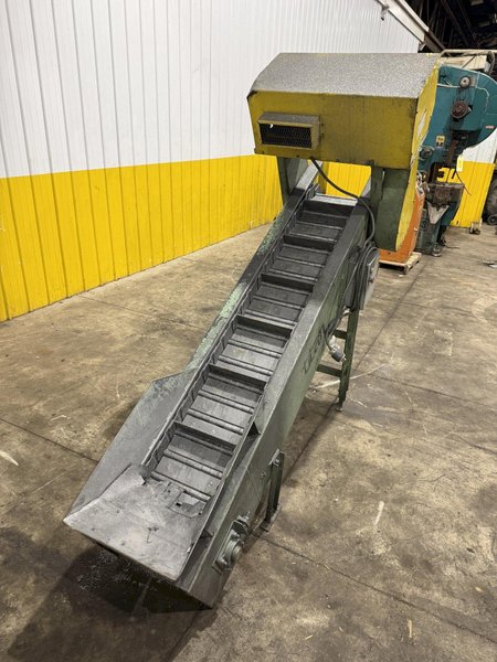 12" WIDE x TITAN STEEL CLEATED BELT INCLINED CONVEYOR: YOBRO #26020