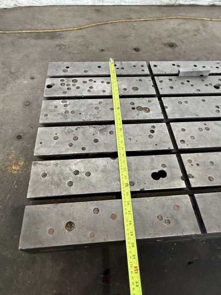 36" X 29-1/2" DEVLIEG E-TABLE. STOCK # 0238025