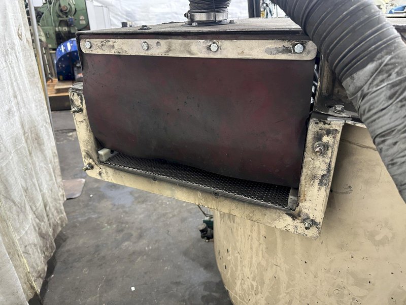 24 CUBIC FT GIANT GB-24DHW VIBRATORY COB DRYER: STOCK #77690