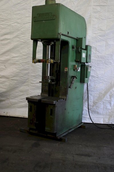 35 TON DENISON C FRAME HYDRAULIC PRESS: STOCK #75433