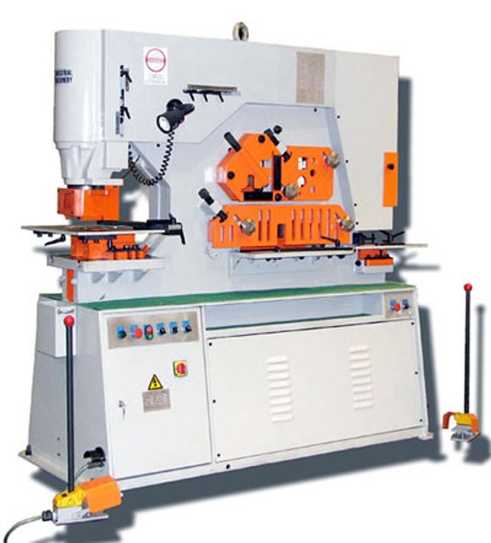 155 TON US INDUSTRIAL MODEL USHI-155T-DO-XT HYDRAULIC IRONWORKER WITH DUAL OPERATOR STATIONS