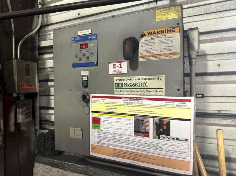 DONALDSON TORIT CYCLONE DUST COLLECTOR WITH DELTA P CONTROL. STOCK # 0980226