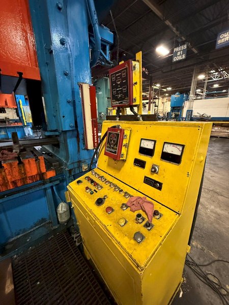 400-ton Brown Boggs Straight Side Mechanical Press For Sale Model SS2-400-96-48, Year 1985