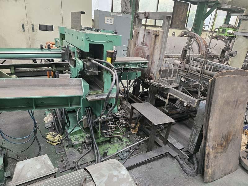1250 TON ALUMINUM EXTRUSION PRESS (14560)