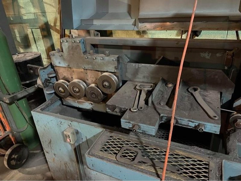 DECAPADOR WIRE DESCALER MODEL M-64