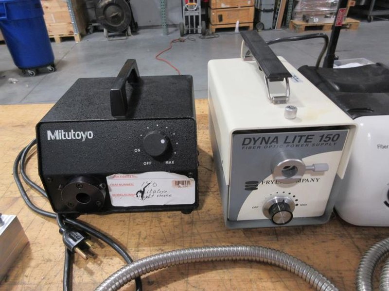 Precision 4.5" x 4.5" Single Axis Stage with Mitutoyo 0-50mm Micrometer, (3) Fiber Optic Light Sources, (2) Light Rings- Auction Item