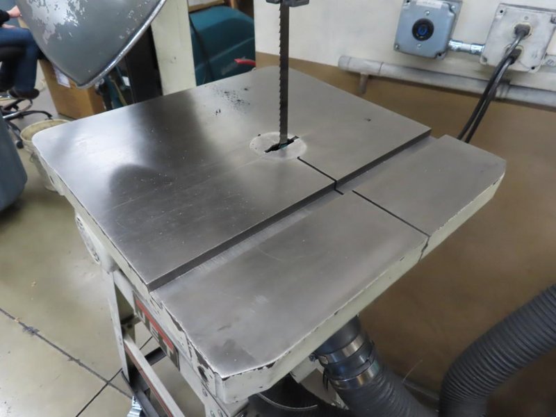 Jet Model JWBS-140S Vertical Band Saw w Titling Table on Portable Base- Auction Item