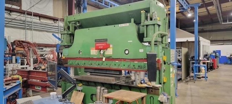 175 Ton x 10′ Cincinnati 175 FM Hydraulic Press Brake, 1985